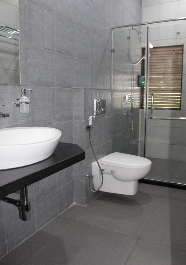 Ixoras Hotel Kinshasa Kültér fotó