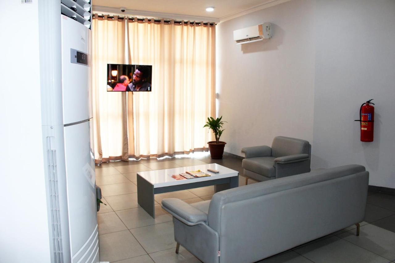 Ixoras Hotel Kinshasa Kültér fotó
