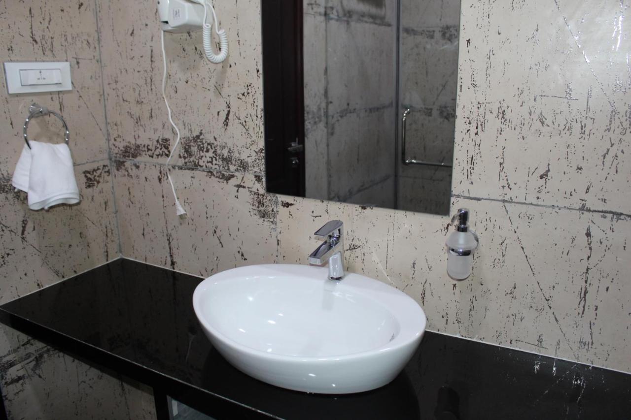 Ixoras Hotel Kinshasa Kültér fotó